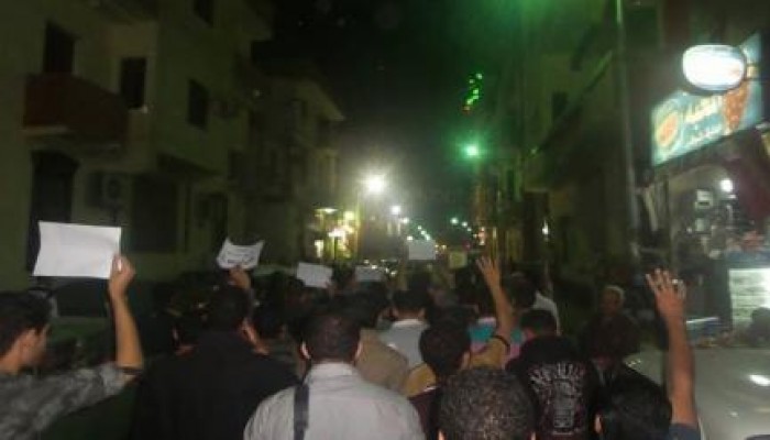 فعالية ليلية بأسيوط تهتف: "مش هنسيب حق الشهيد"