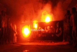 ليلية ثورية مميزة بكفر حكيم ونهضاوي يشعل المسيرة بالشماريخ