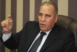 مصريون يسخرون من كلمة وزير عدل الانقلاب: "المواطن يكفيه 2 جنيه"