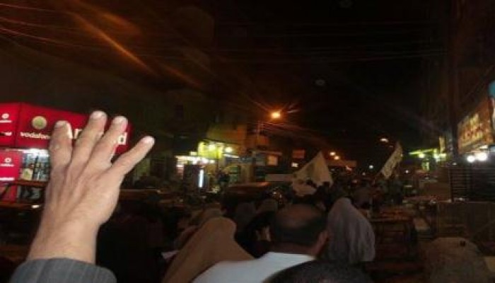 مسيرة ليلية لـ أحرار الصف بالجيزة وسط هتافات "25 ومكملين"
