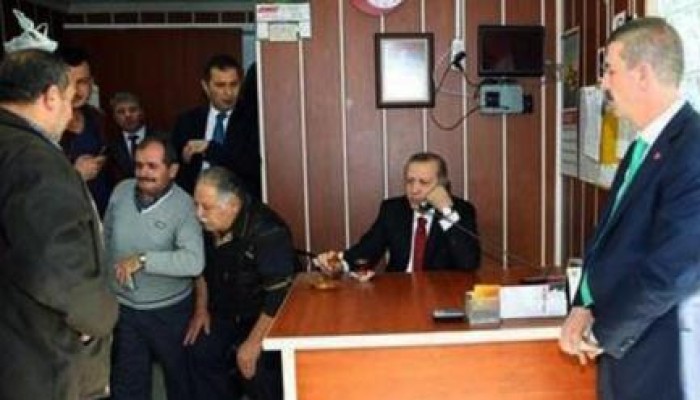 أردوغان يرد على المتصلين: أهلا بكم في موقف سيارات الأجرة