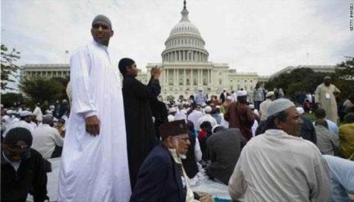 "واشنطن بوست" تكشف جرائم الكراهية ضد المسلمين بأمريكا