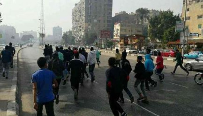 مسيرة مفاجئة لشباب ضد الانقلاب بشارع جامعة الدول العربية