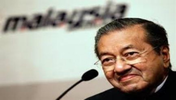 مهاتير محمد: الانقلاب العسكري سيسقط قريبا في مصر