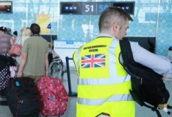 بريطانيا توافق على عودة رحلات الطيران إلى شرم الشيخ بعد اتخاذ تدابير لم يعلن عنها