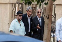 اللص "زكريا عزمي" يدلي بصوته في انتخابات السيسي ويستاء من انعدام الناخبين