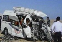 إصابة 14 في انقلاب سيارة بسبب الأمطار بالعريش