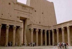 المركزي للإحصاء : تراجع في نسبة السياحة أكتوبر الماضي بنسبة 9.3%