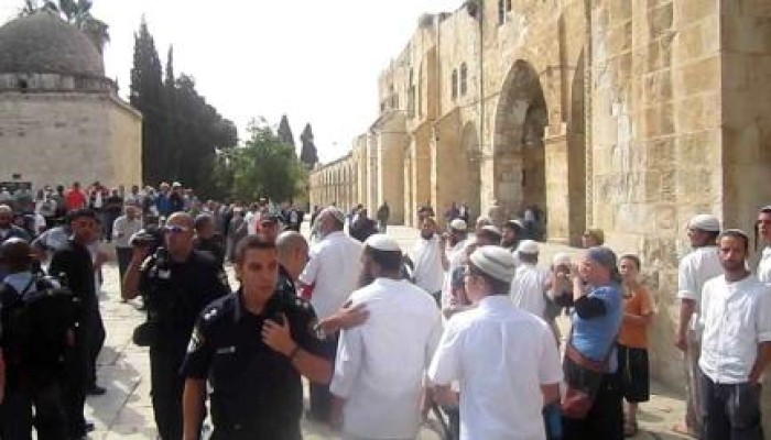 مستوطنون يقتحمون المسجد الأقصى صباح اليوم