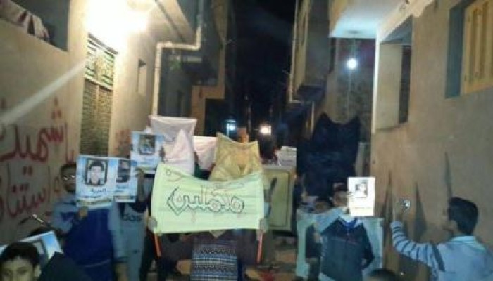 مظاهرات ليلية حاشدة بـالدقهلية‬ تنديدًا بوفاة معتقل نتيجة الإهمال الطبي