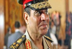 قائد الانقلاب يطيح بـ 30 ضابطًا قبل ذكرى يناير