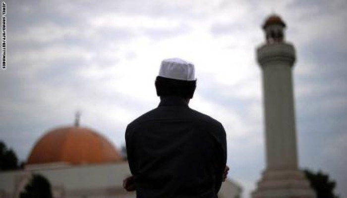 إلقاء رأس خنزير على باب مسجد بولاية بنسلفيانيا الأمريكية