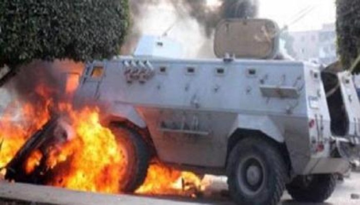 سيناء : تفجير مدرعة لقوات الشرطة وسط مدينة العريش