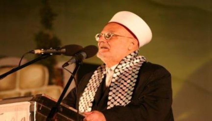 خطيب الأقصى يرد على الانقلابي"يوسف زيدان": لا تحاول قطع علاقة المسلمين بفلسطين