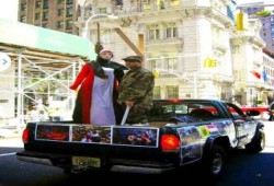 رافضو الانقلاب العسكري بأمريكا: يطوفون شوارع نيويورك بـ "السيسي يعدم مصر"