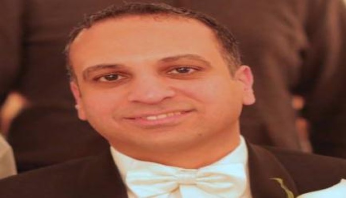 "أحمد غانم" : تحية لشباب الإخوان المسلمين "اللي راعبين ومصفرين وش السيسي"