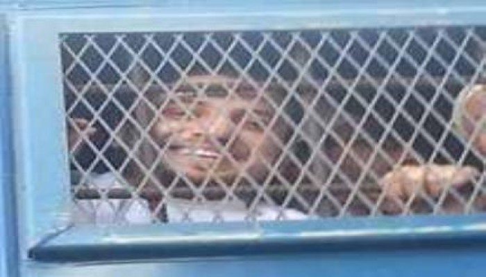 الصحفي "المنسي" حسام عيسى أمام «شامخ» الإسكندرية بهزلية القصاصات