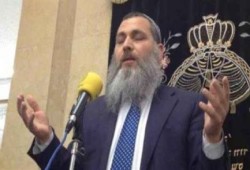 حاخام صهيوني يحرض على حرق المساجد والكنائس في القدس