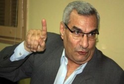 سياسي انقلابي: السيسي لا يعترف بالمدنيين ويكره السياسة والسياسيين