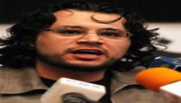 بعد إغلاق الانقلاب "لدور نشر ومسارح"..الشاعر تميم البرغوثي: سيسقط نظام السيسي وكل حلفائه