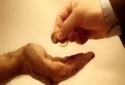 دراسة كندية: التصدق على الأقارب يخفض ضغط الدم مثل الأدوية تماما