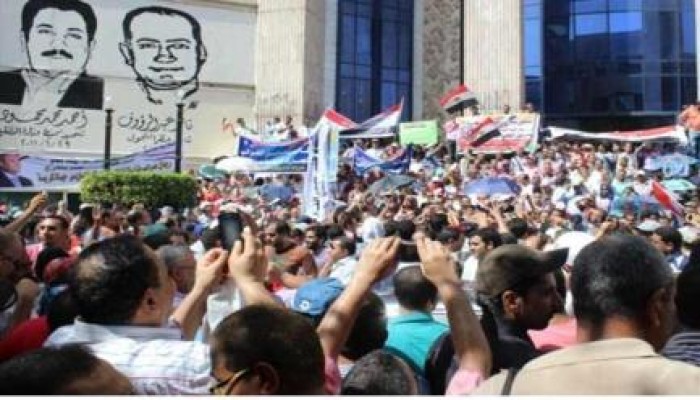 2015 فى عهد الانقلاب .. عام انتهاك الحقوق العمالية
