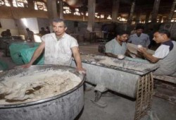 المنيا.. أصحاب المخابز يواصلون الإضراب بسبب منظومة "الماكينات الفاشلة"