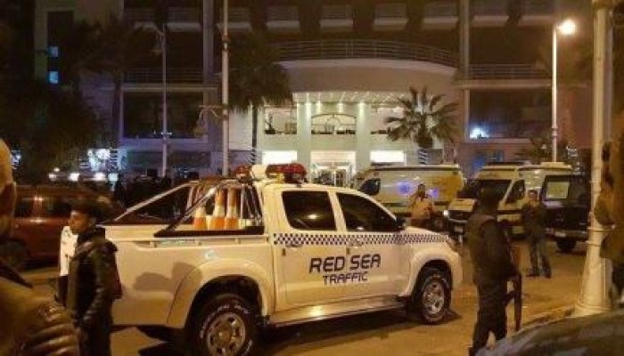 هجوم فندق الغردقة : مصرع شخصين من منفذي الهجوم وإصابة سائحين