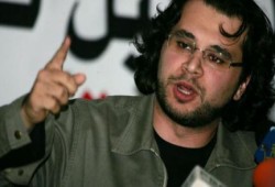 تميم البرغوثي عن رئيس "برلمان العسكر الغير شرعي": أخطاءه في النحو " فضيحة"