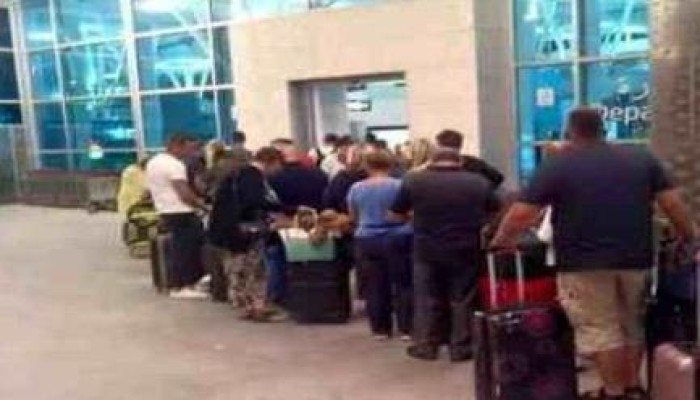 "الإحصاء": 37% نسبة خسائر القطاع السياحي في نوفمبر الماضي مع الانقلاب