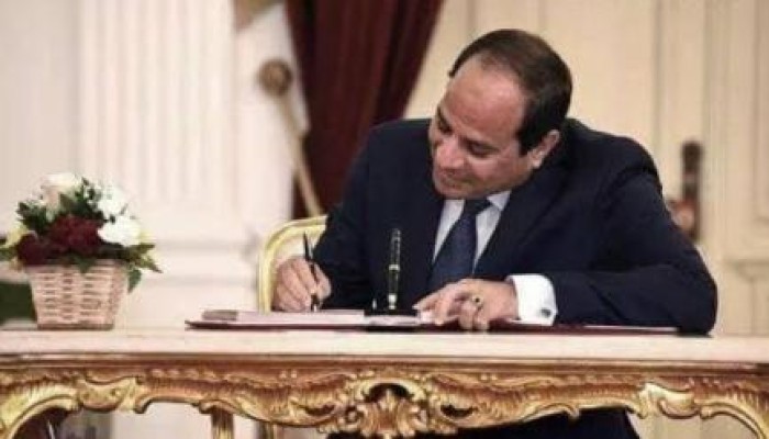 زعيم عصابة الانقلاب يخصص 103 أفدنة لإنشاء سجن مركزي جديد بالجيزة