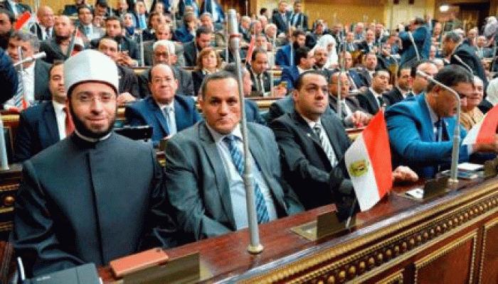 برلمان إهانة الشعب وخدمة السيسي.. وافق على ١٤٧ قانونًا في يومين "دون مناقشة"