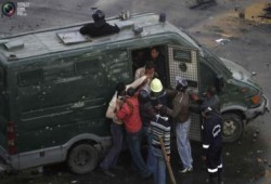 صحيفة بريطانية: الدولة العميقة بمصر مرعوبة من ثورة جديدة