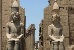 1.4 مليار دولار تراجعاً فى إيرادات السياحة