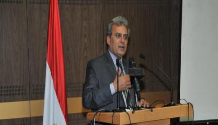 بعد منعه في جامعته .. الانقلابي “جابر نصار” يطالب بمنع النقاب في مصر