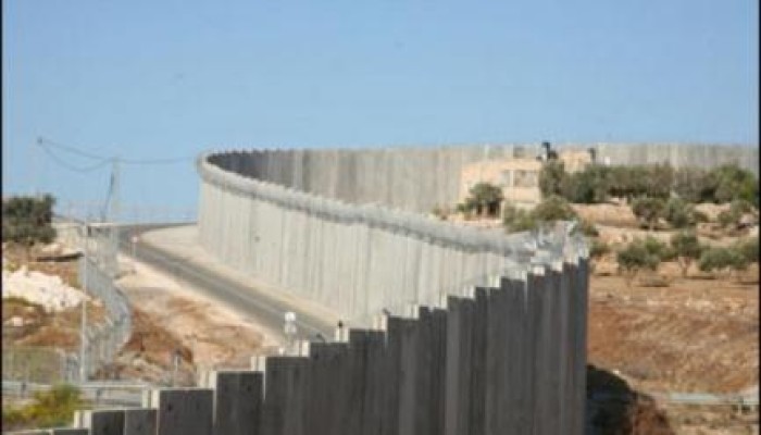 "الكيان الصهيوني" يشيد جدارا جديدا مع الأردن يمتد طوله إلى 30 كم