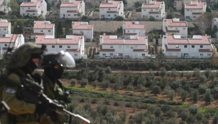 مقدسيون: سيطرة الاحتلال الصهيوني على منازلنا بالأحياء العربية تمهد لتقسيم الأقصى