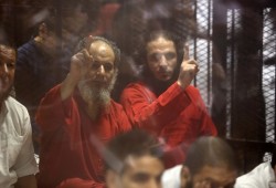 أنباء عن اعتقالات بكرداسة بعد تشييع مواطنين أعدمهم الانقلاب