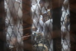 إضراب معتقلي سجن طرة عن الطعام