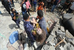 غزة.. مشاهد مُروعة لمجزرة إسرائيلية استهدفت مربعا سكنيا