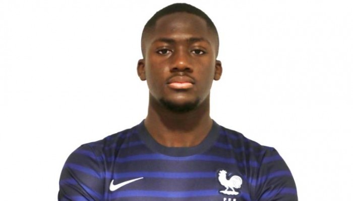 رسميا.. ليفربول يعلن ضم إبراهيما كوناتي