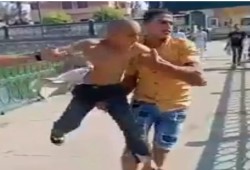 شابان يلقيان طفلا بنهر النيل فى البحيرة على سبيل السخرية