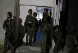 جيش الاحتلال يعلن استمراره باقتحام منازل الفلسطينيين بالضفة
