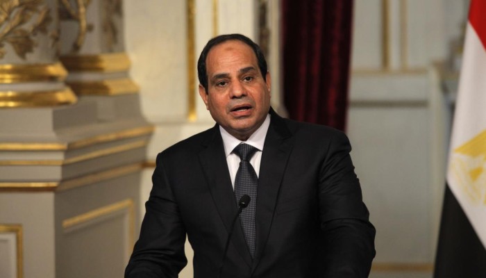 مغردون يعلنون غضبهم من اقتراح السيسي: ضابط لكل قرية وإلغاء الدعم