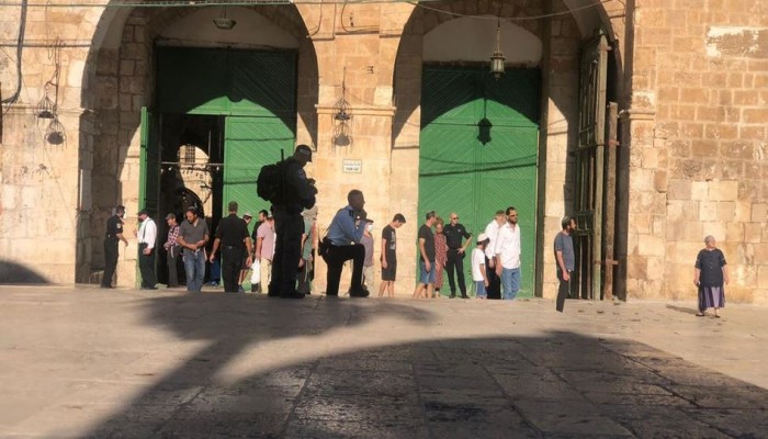 أكثر من 1200 مستوطن اقتحموا باحات الأقصى