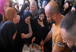 إصابات بمواجهات مع الاحتلال عقب تشييع جثمان الشهيد الطفل العلامي