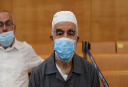 لجنة المتابعة تطالب بوقف التنكيل بالشيخ صلاح