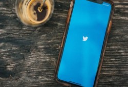 تويتر تخطط للسماح لك بإخفاء التغريدات القديمة