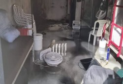 توتر شديد.. الأسرى يعلنون النفير ويحرقون غرفاً في عدة سجون