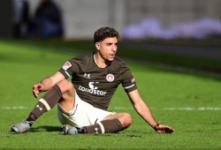 شتوتجار الألماني يثني على أداء مهاجمه المصري عمر مرموش